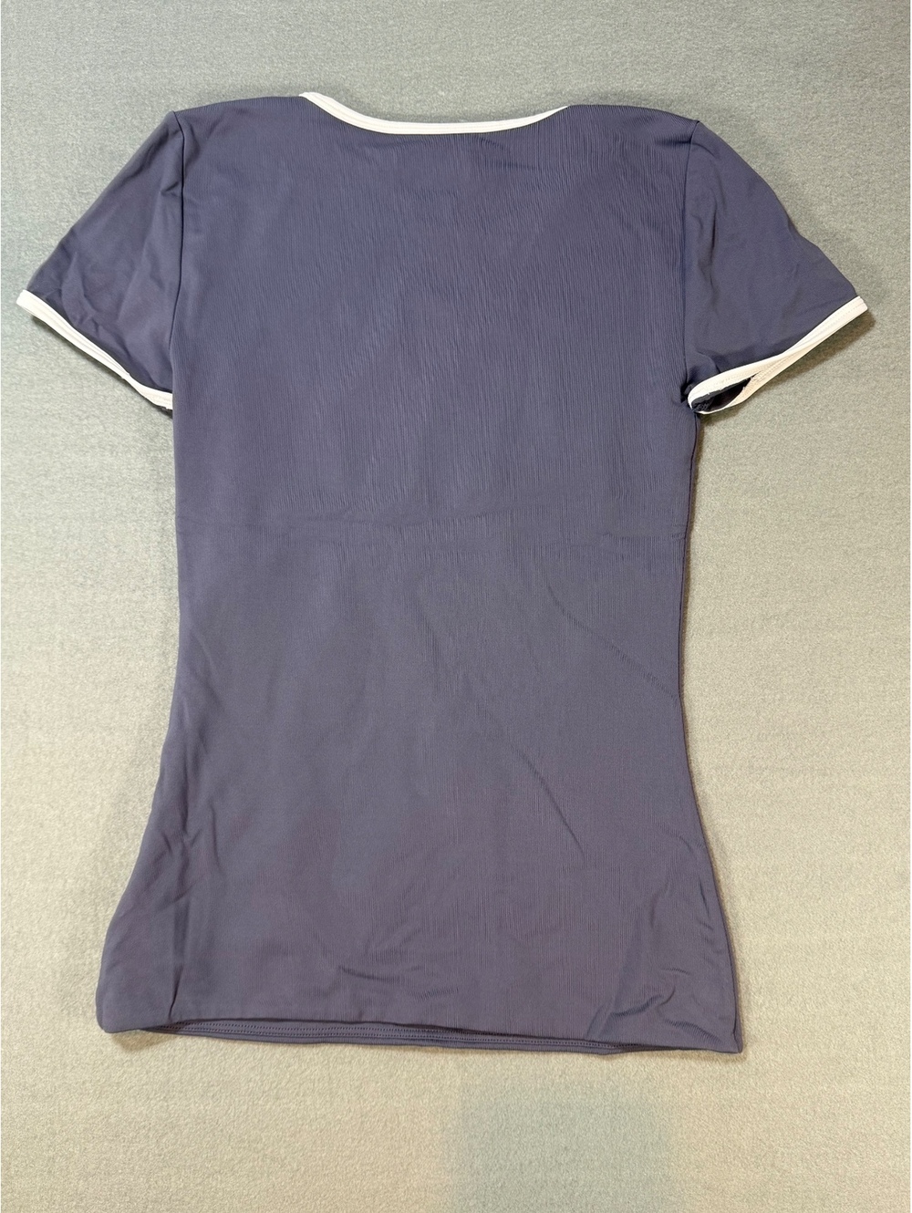 Aritzia Contour Ringer Tee Size Small - Picture 6 of 6